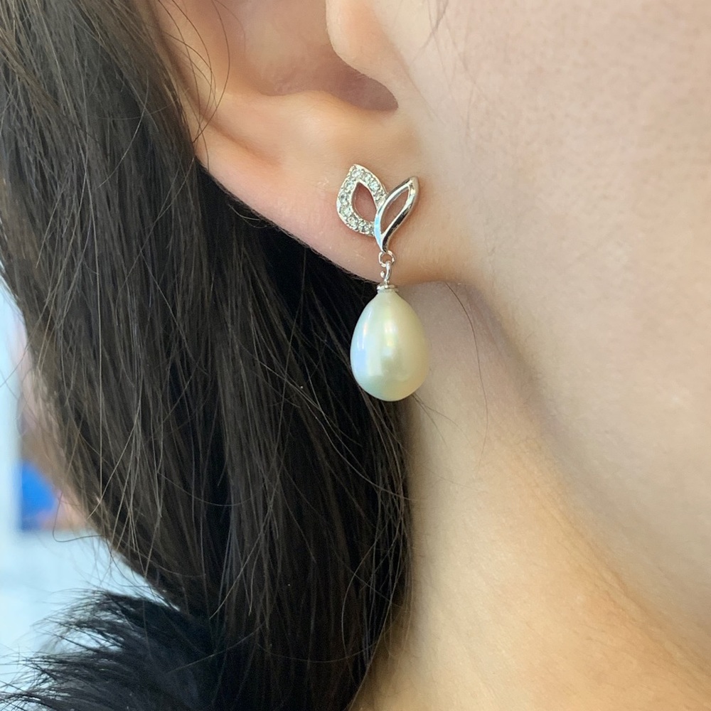 Freshwater Pearl Earrings